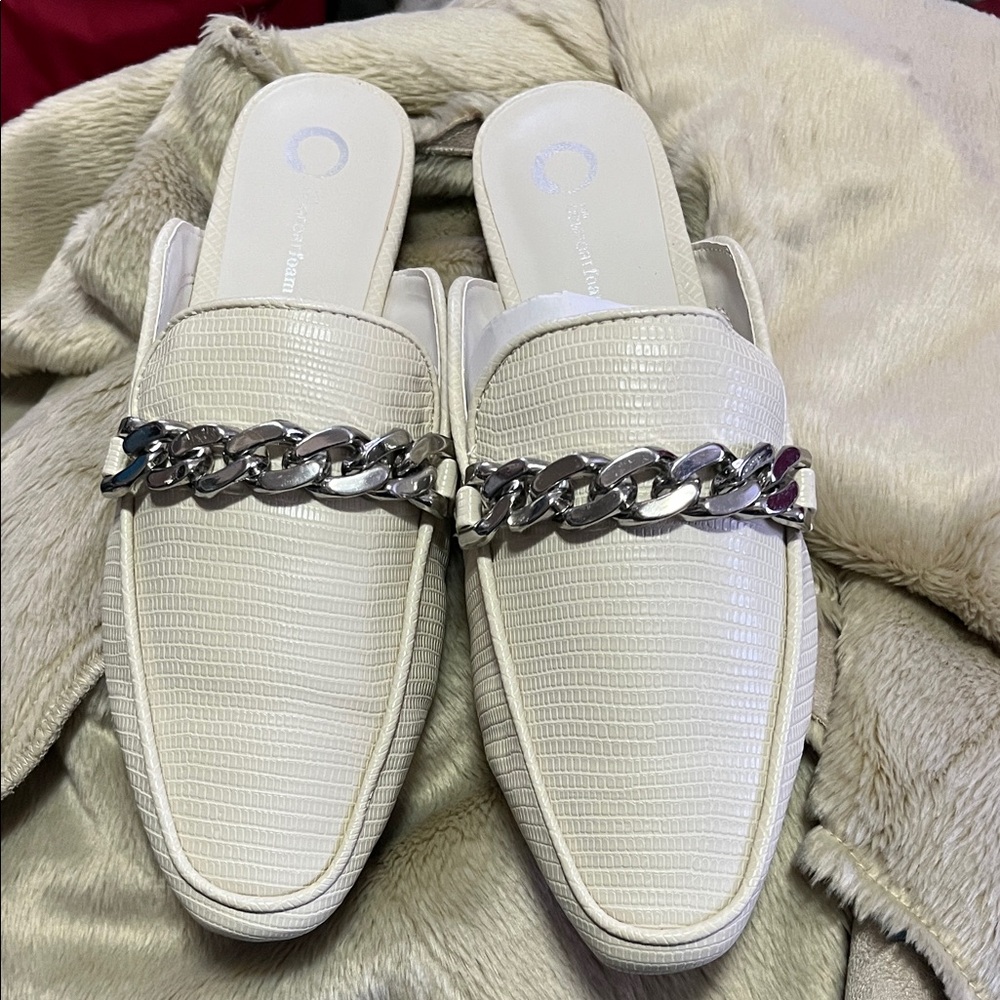 Chic Cream Chain Loafers